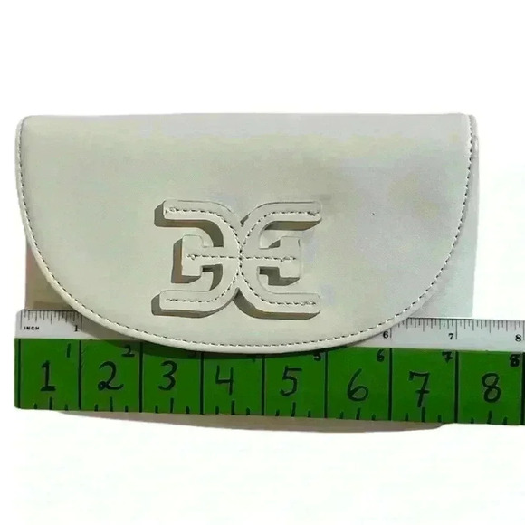Sam Edelman Emily white shoulder/waist bag. - Picture 9 of 9